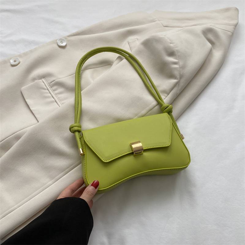 Aurora. Bolso plegable vintage – retro-chic atemporal para cualquier ocasión